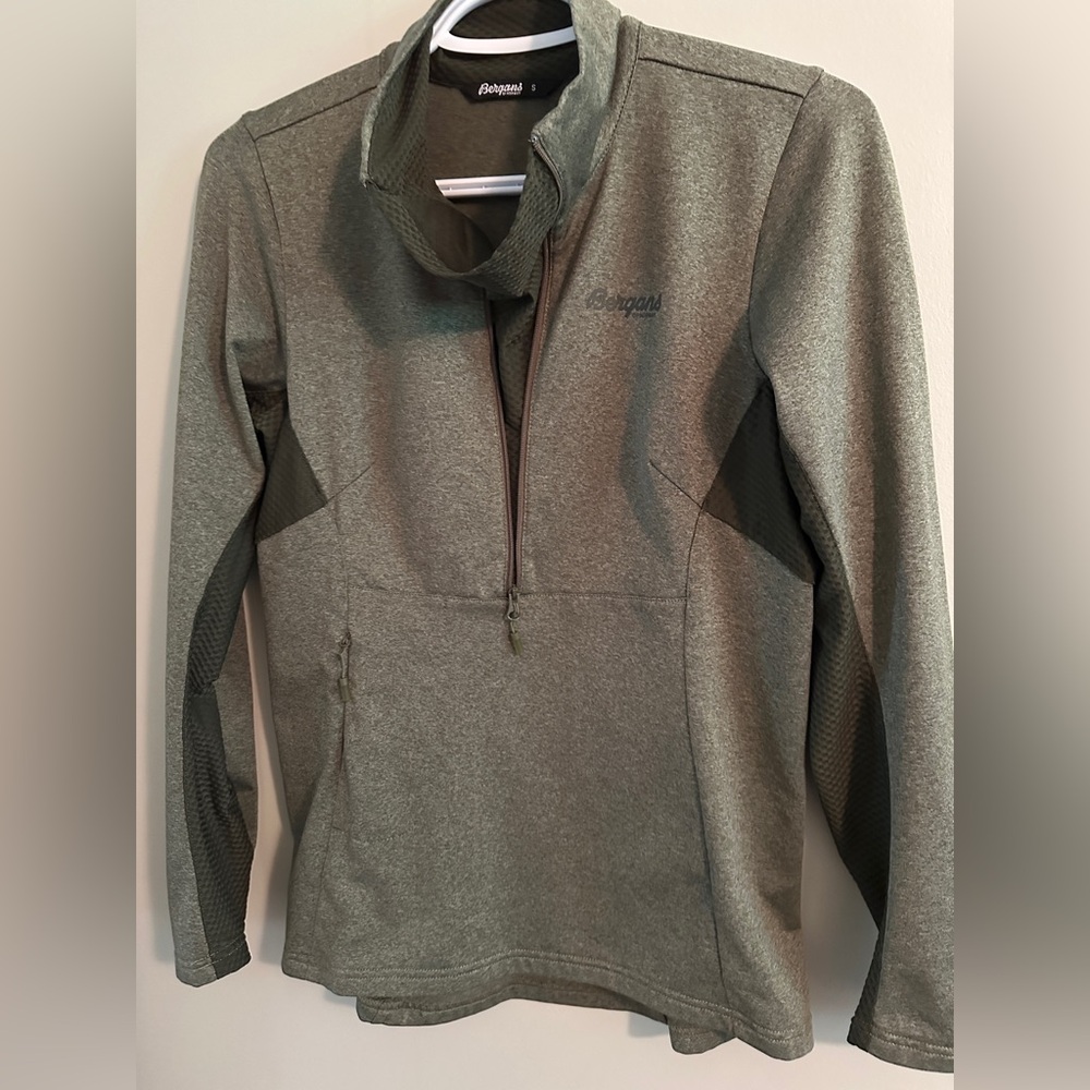 Bergans of Norway Gray Quarter-Zip fleece jacket - Picture 8 of 13